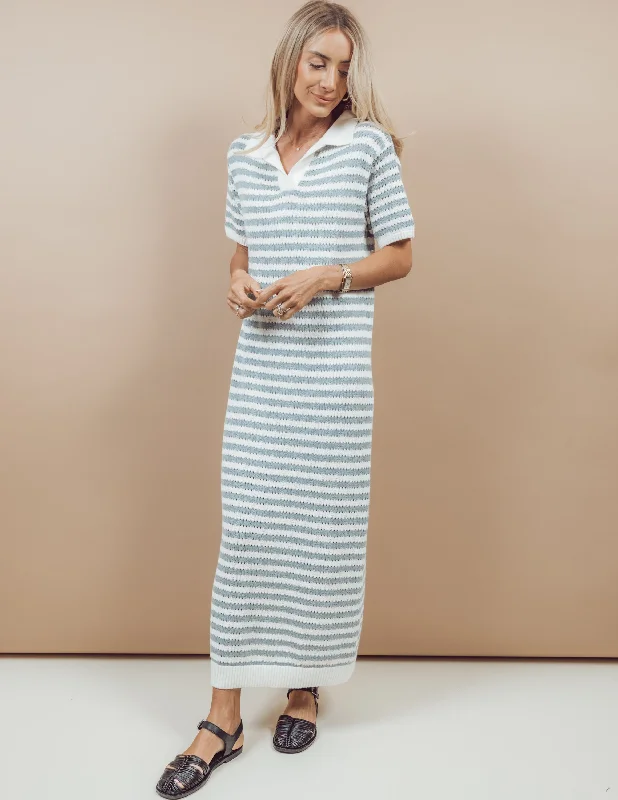 Billie Striped Midi Dress Fashionable High-Neck Midi Dress