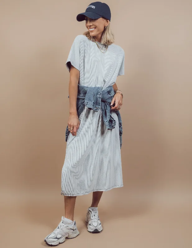 Lucie Midi Dress Stylish Off-Shoulder Ruffle Dress