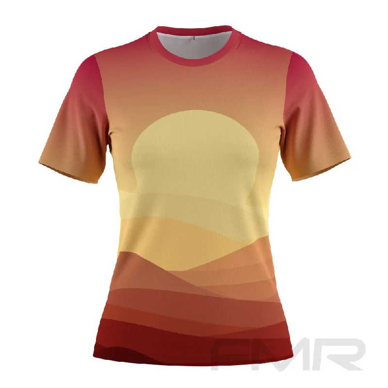 FMR Women's Dune Sunset  Performance Short Sleeve T-Shirt Fitted T-Shirt Seamless Stretchy