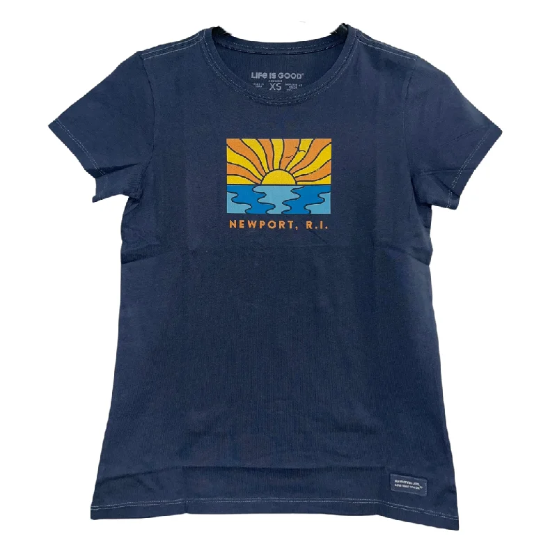 Life is Good. Women's Sun Ocean Newport Crusher Tee, Darkest Blue Houndstooth Herringbone Solid