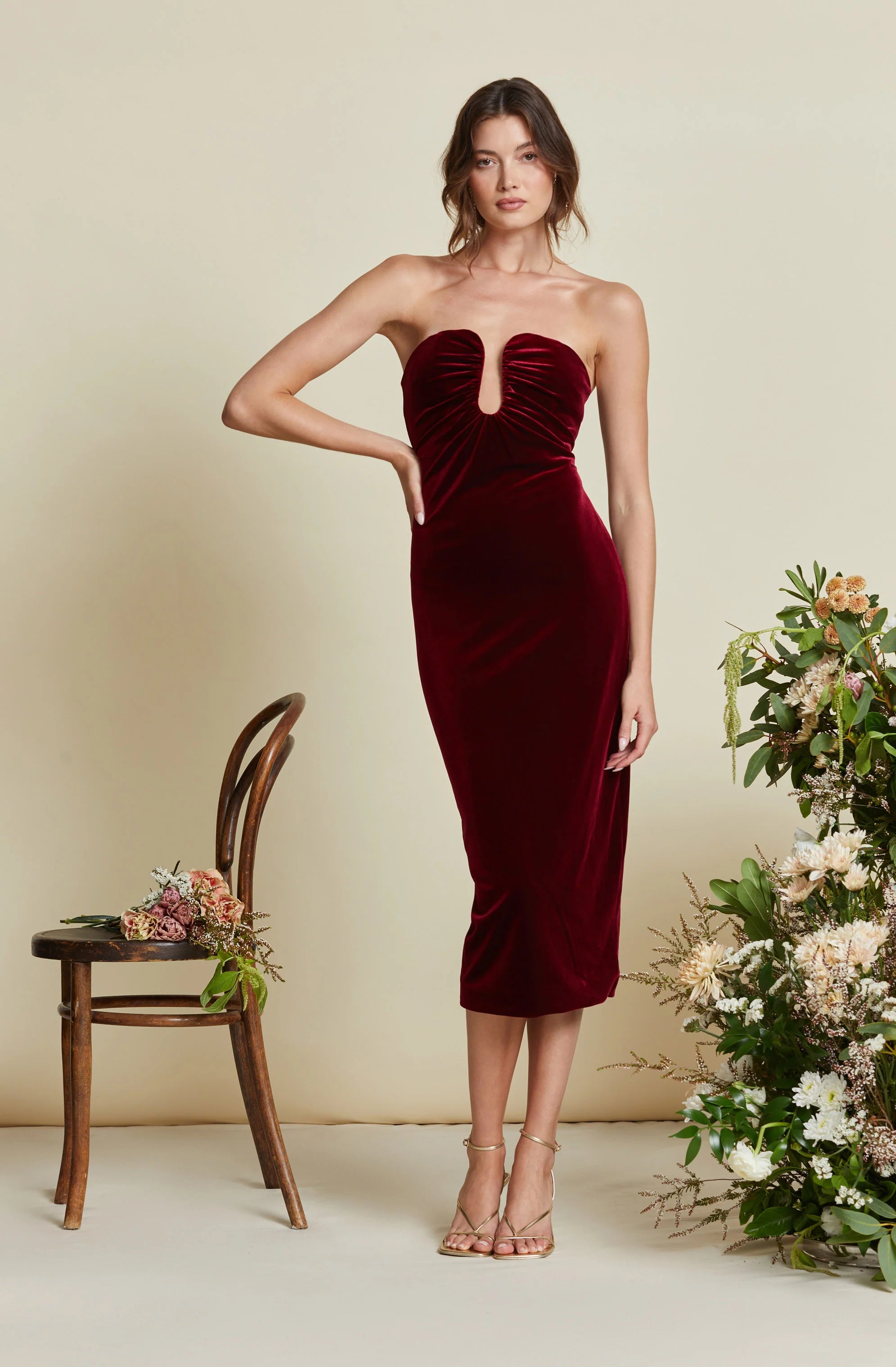 ASTR Arista Sweetheart Velvet Midi Dress Elegant Floral Skirt Midi Dress
