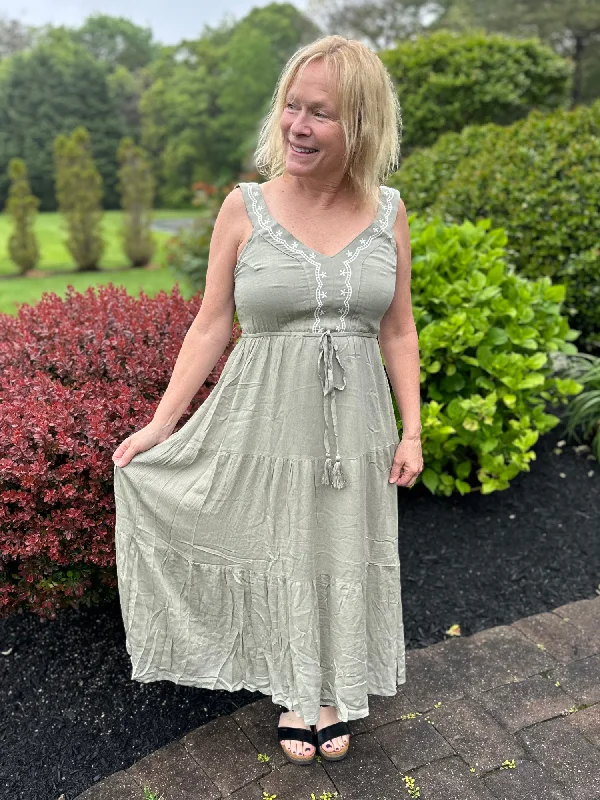 Embroidered Tiered Midi Dress in Sage Comfortable Lace-Up Midi Dress