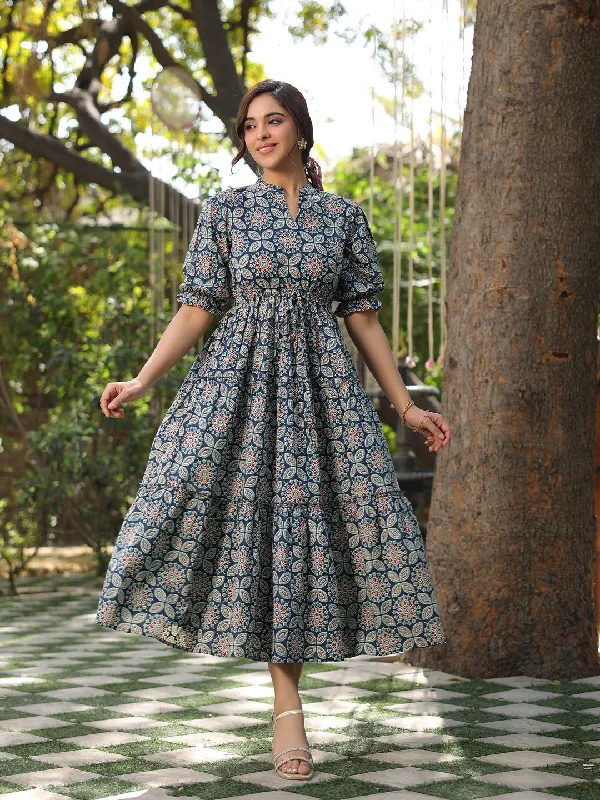 Women Blue Ethnic Motifs Printed Tiered Pure Cotton A-line Midi Dress Trendy Ruched Side Midi Dress Women Blue Ethnic Motifs Printed Tiered Pure Cotton A-line Midi Dress Trendy Ruched Side Midi Dress