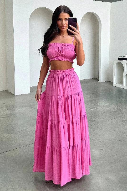 Selina Maxi Skirt - Pink pleated skirt texture